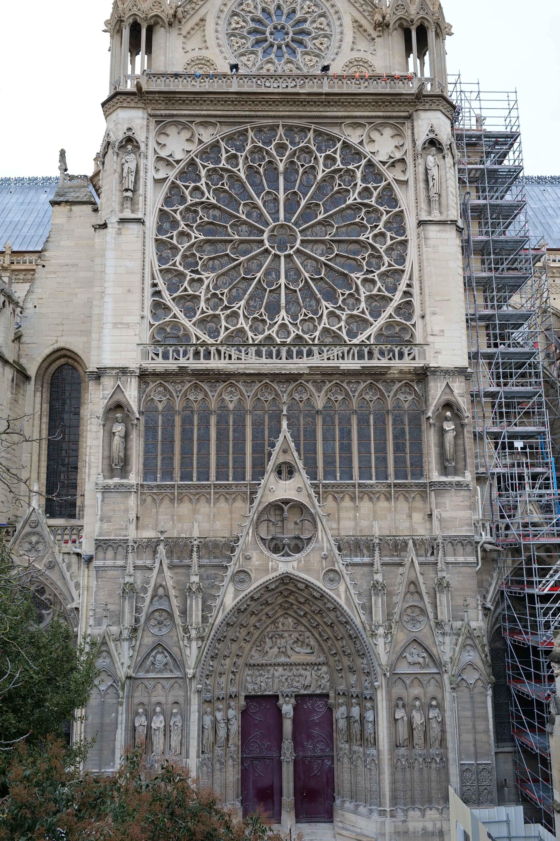 Restauration de la façade sud du transept / Romaric Toussaint © Rebâtir Notre-Dame de Paris PROM0280sud_11zon.jpg