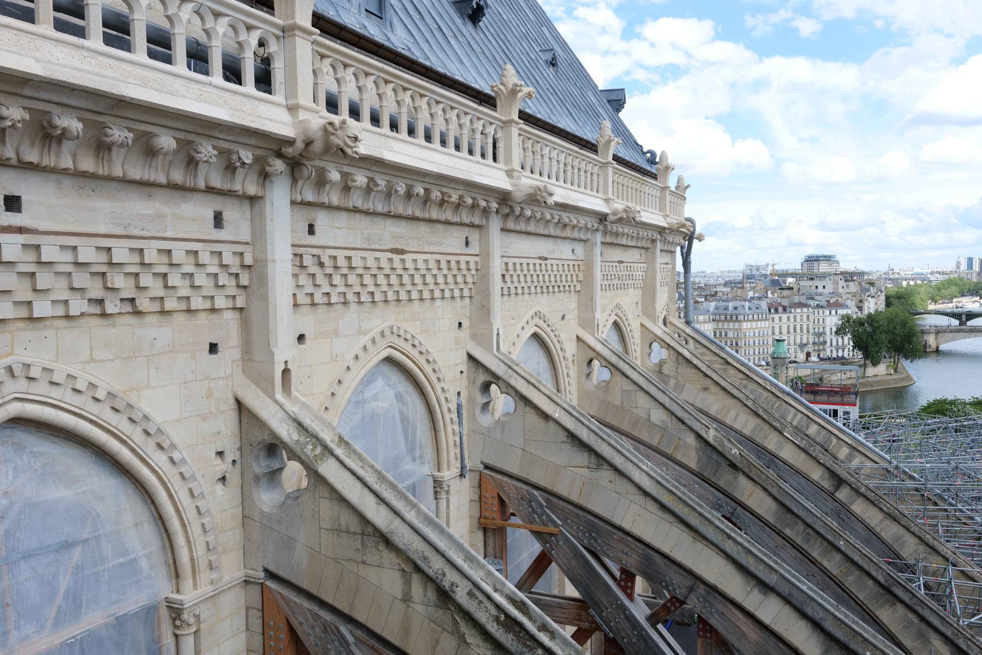 Restauration du chevet / Romaric Toussaint © Rebâtir Notre-Dame de Paris PROM5123_4_11zon.jpg